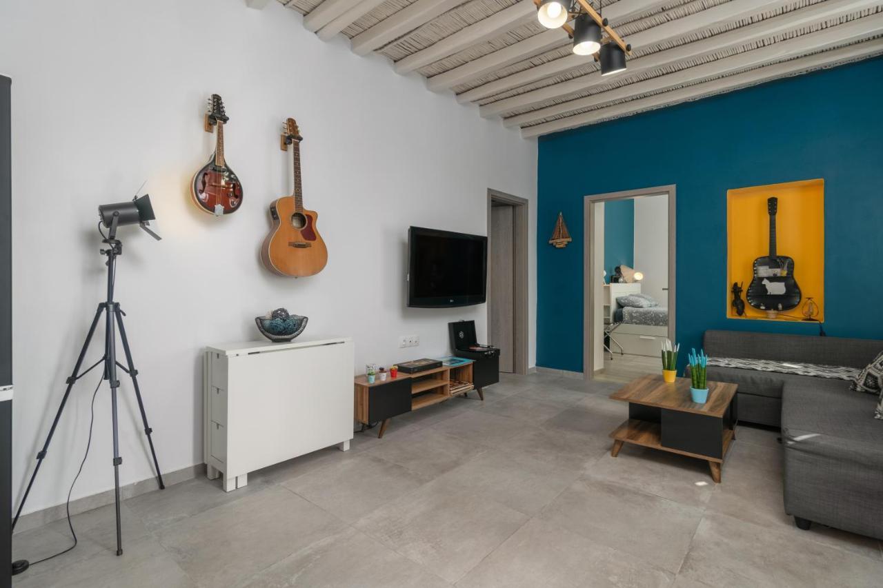 Triovasálos Milos Guesthouse מראה חיצוני תמונה
