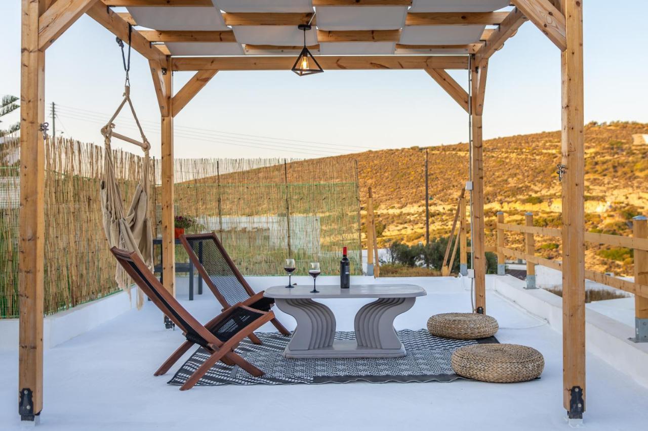 Triovasálos Milos Guesthouse מראה חיצוני תמונה